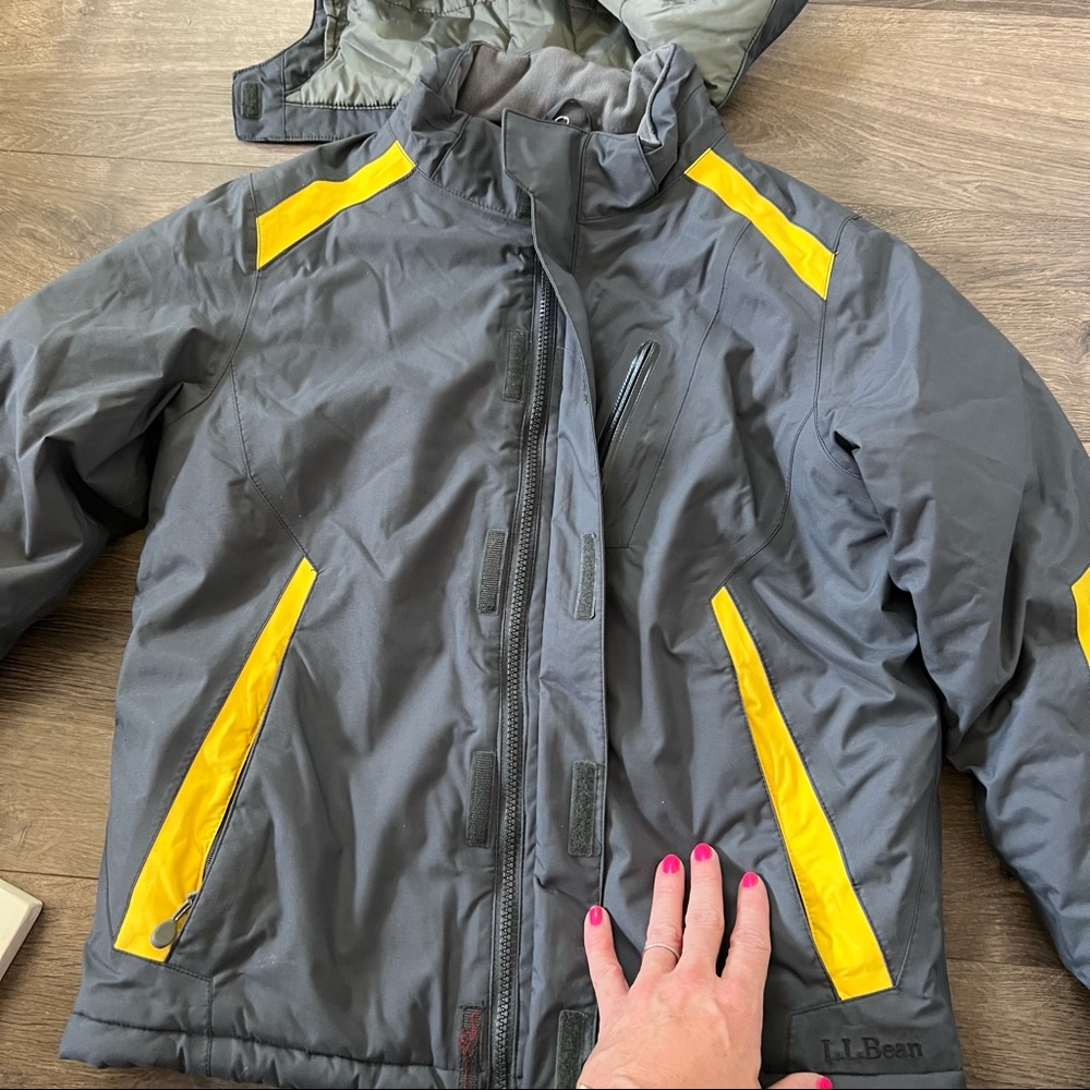 L. L. Bean Boys Heavyweight Jacket Size M - Picture 2 of 6
